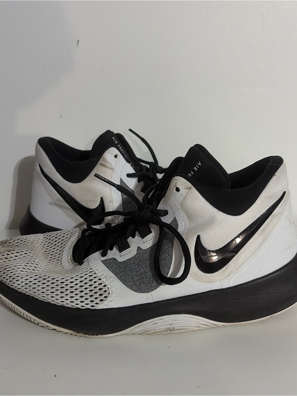 Nike White and Black Low-Top Athletic Sneakers